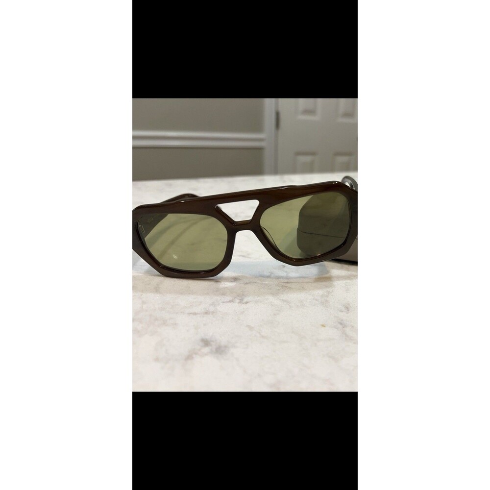 VEHLA River VS377 Lightweight Rectangle Sunglasses Brown Frame Green Tinted - Picture 2 of 5